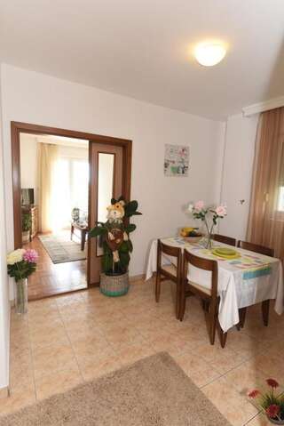 Апартаменты APARTMENTS LUKA 1 Петровац Апартаменты с 1 спальней-29